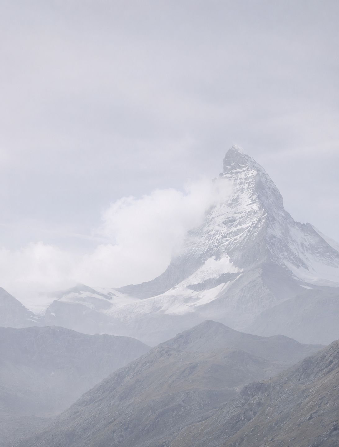 Bergsilhouetten im Nebel — Symbolbild für die Diversifikation der Lagerstelle